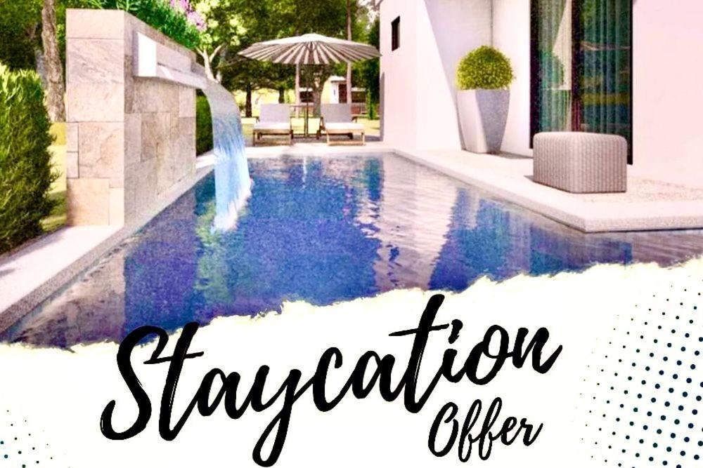 Overlooking Staycation At Sandari Batulao タガイタイ エクステリア 写真