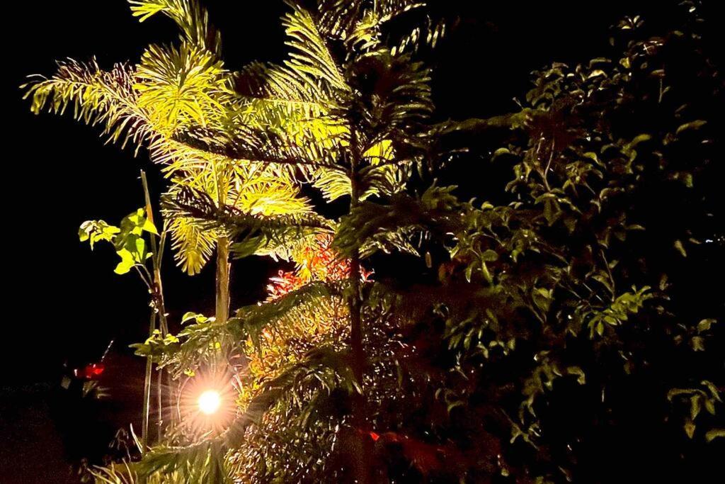 Overlooking Staycation At Sandari Batulao タガイタイ エクステリア 写真